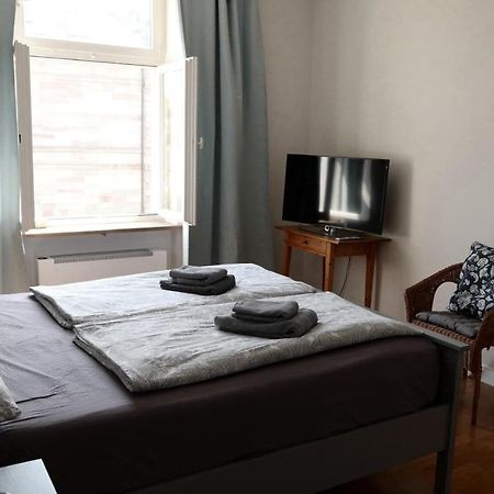 Haus Am Seerhein Apartment Констанц Екстериор снимка